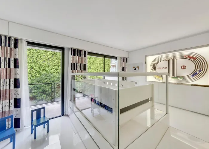 D'exception - Proche Tour Eiffel * פריז