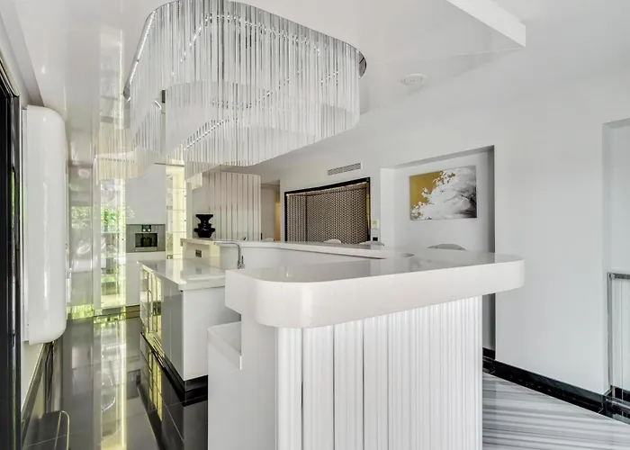 D'exception - Proche Tour Eiffel * Párizs